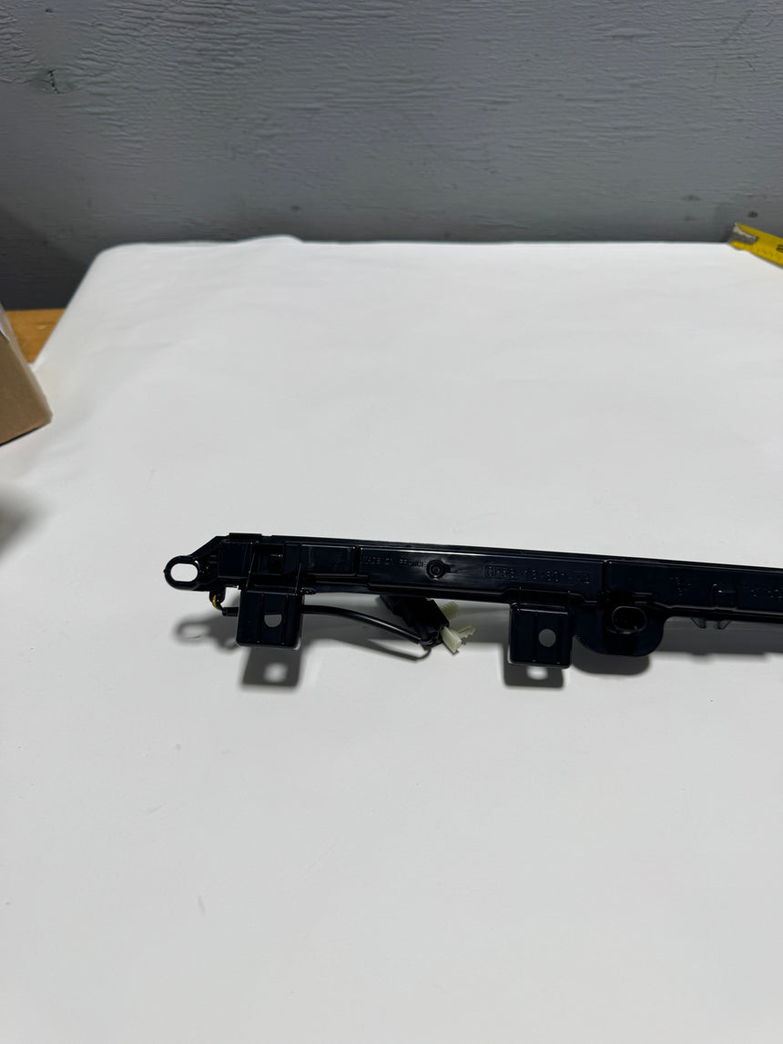 2017-2020 Lincoln MKZ Third Brake High Mount Stop Light Genuine OEM