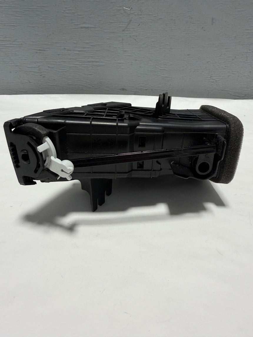 2017-2022 Chevrolet Trax Driver Side A/C Heat Air Outlet Vent OEM