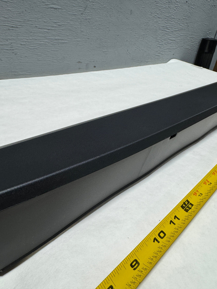 2017-2024 Cadillac Xt5 Front Lower Driver Side Black Door Trim Molding OEM