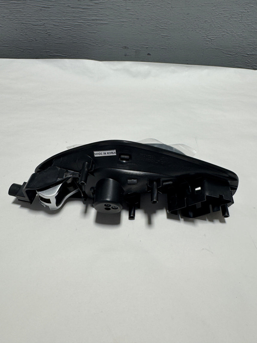 2017-2024 Chevrolet Camaro Driver Interior Front Door Handle OEM Genuine