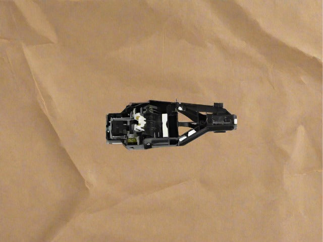 2017-2024 Chrysler Pacifica Door Passenger Side Door Handle Bracket OEM