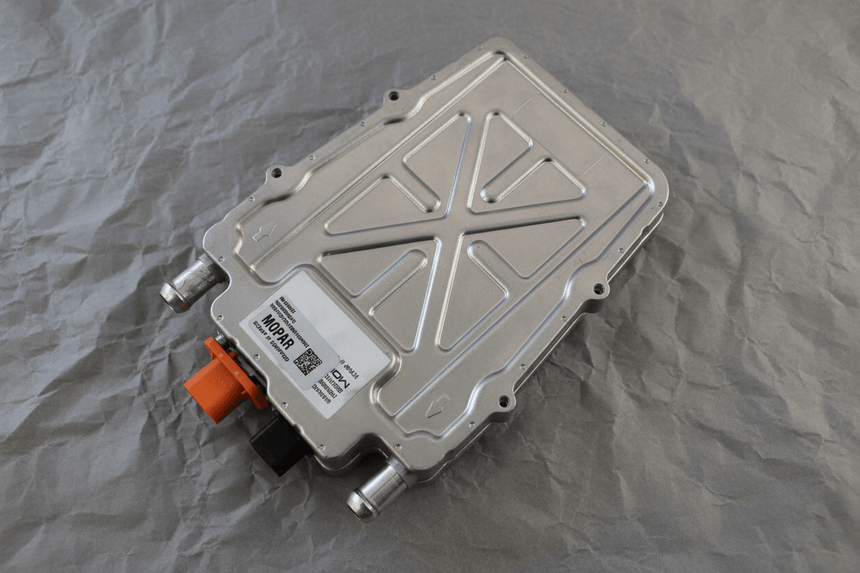 2017-2026 Pacifica Voyager Grand Cherokee Electric Coolant Heater OEM