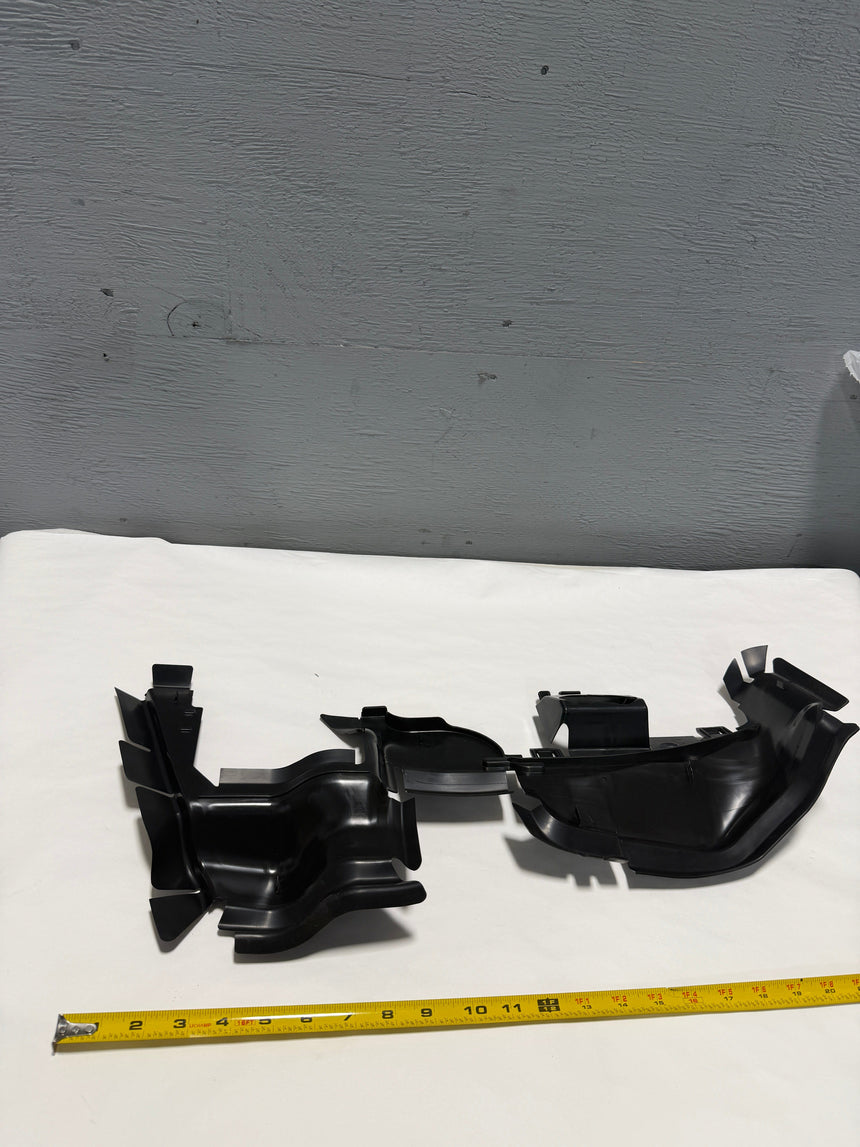 2018-2020 Audi Q5 2.0 Driver Side Radiator Air Baffle 80A-121-673-H OEM