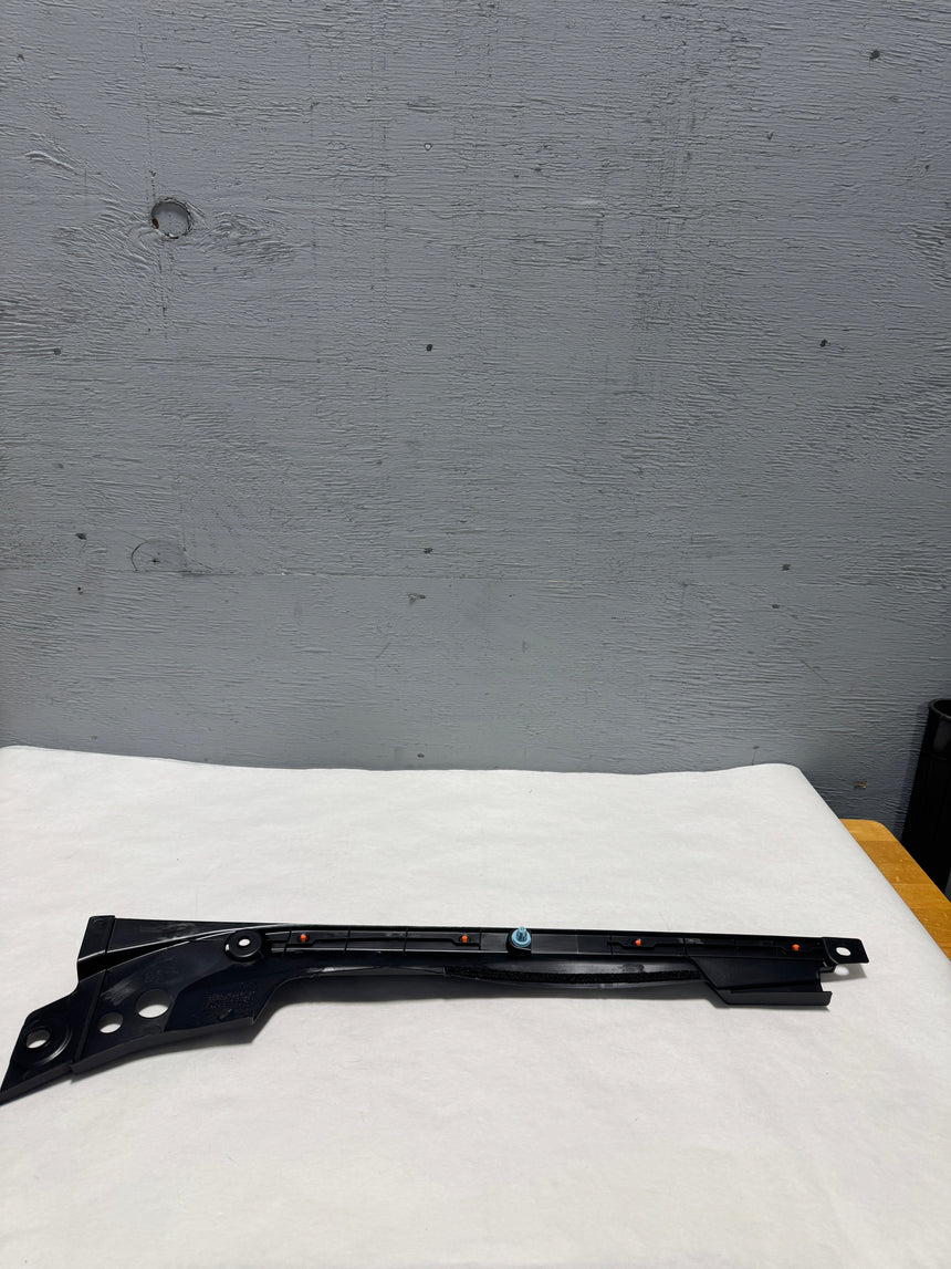 2018-2020 Honda Accord Driver Side Front Fender Garnish Seal OEM