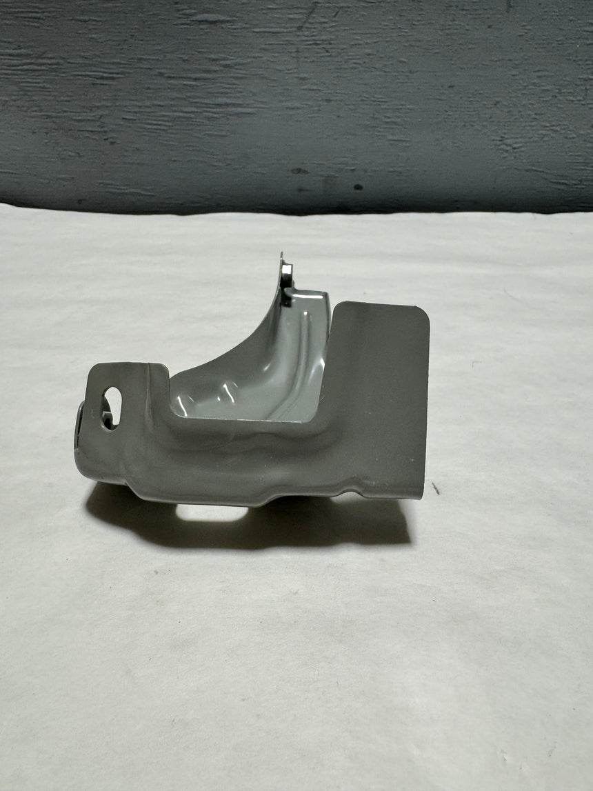 2018-2022 Kia Sportage Passenger Side Front Fender Bracket OEM
