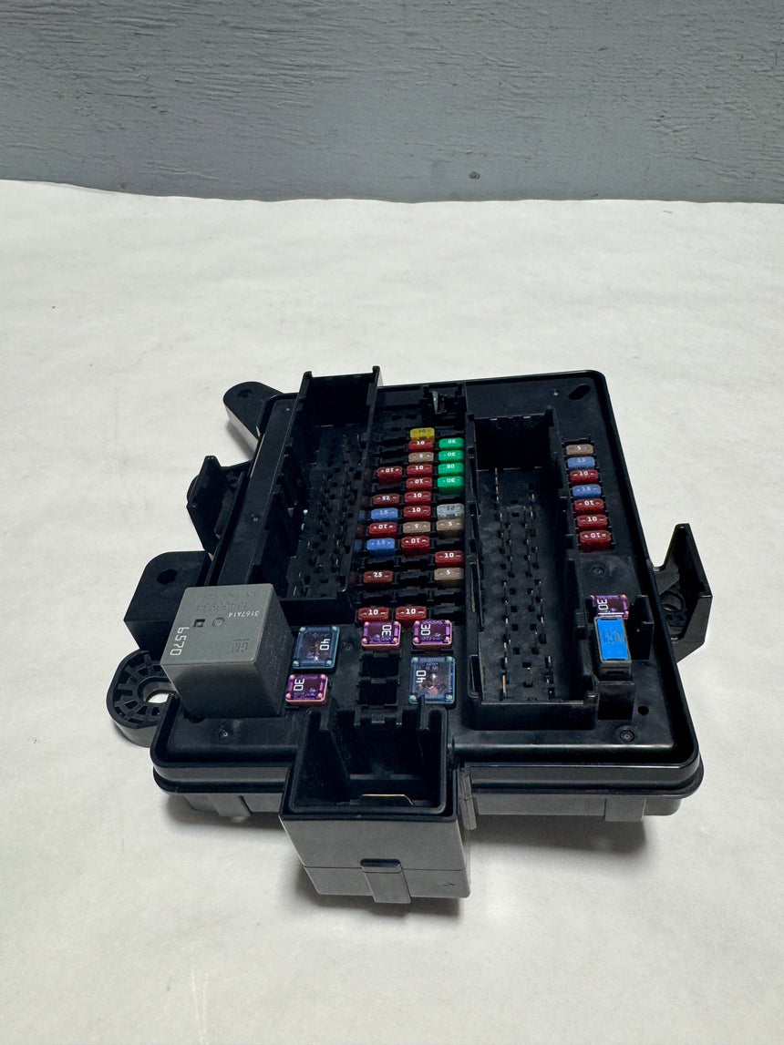 2018 Camaro Rear Body Fuse Box Junction Block 7108 On Your Box