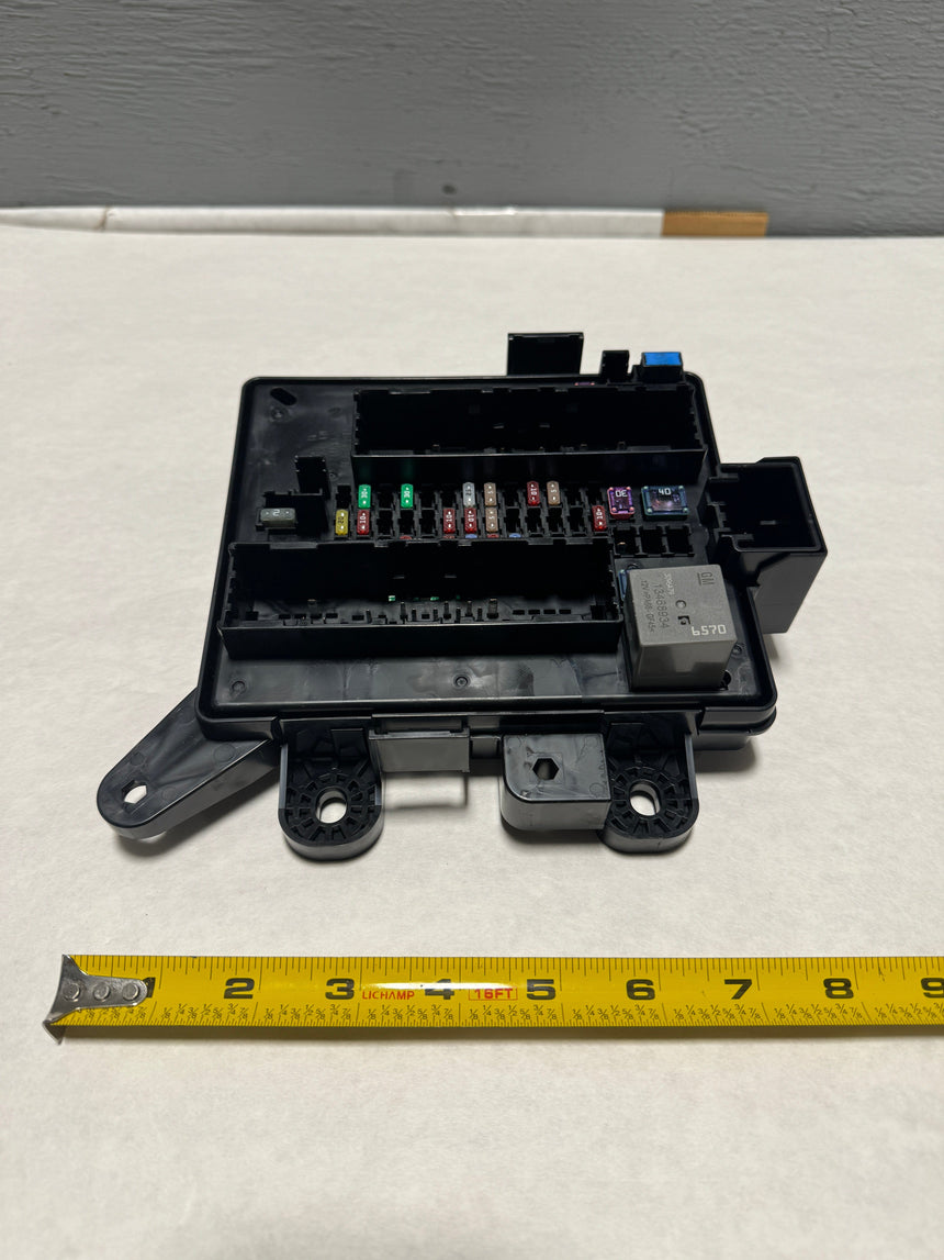 2018 Camaro Rear Body Fuse Box Must Have Number 7106 On your Current Box
