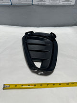 2019-2020 Kia Sorento Fog Lamp Trim Bezel Passenger Side OEM