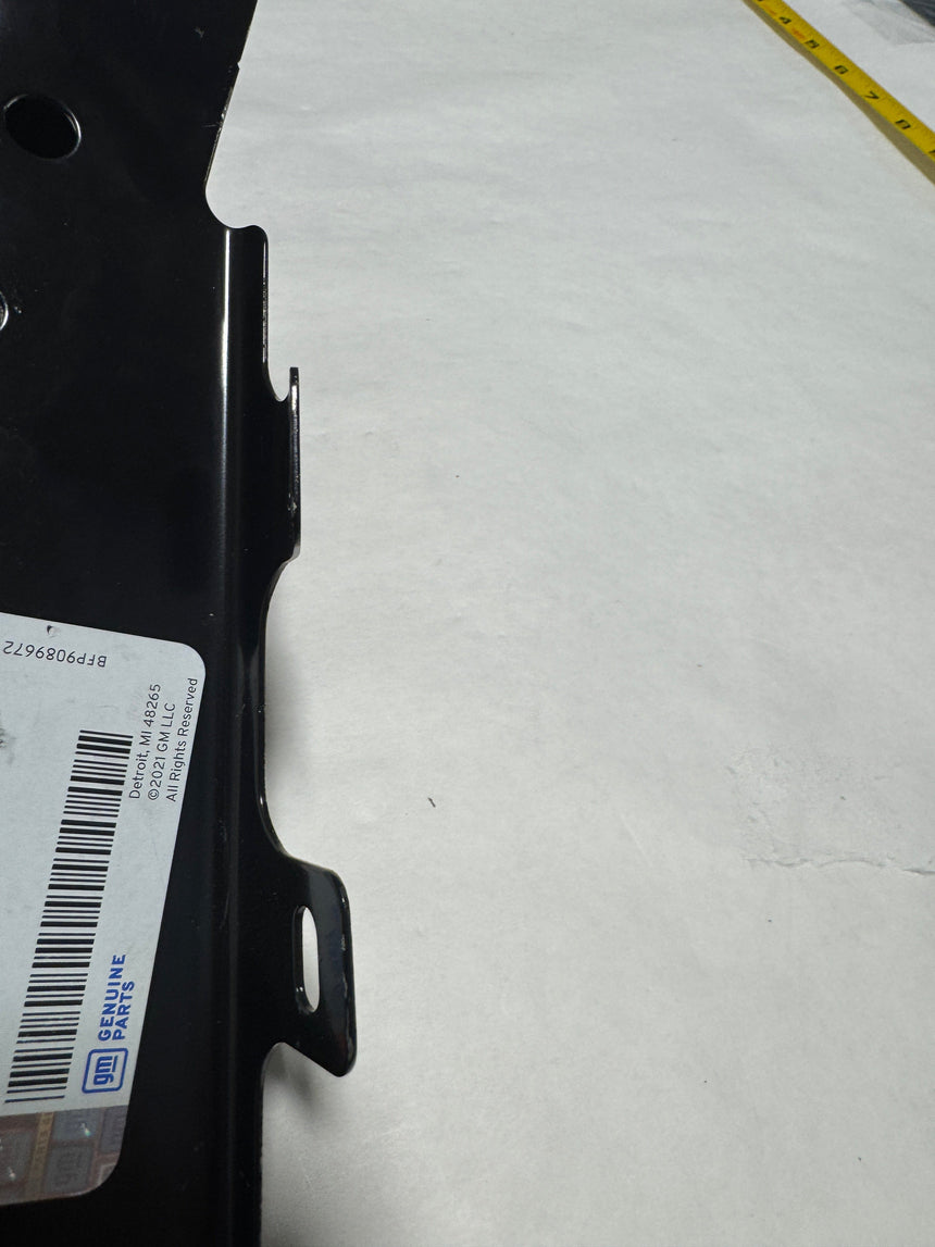 2019-2022 Silverado 15000 Passenger Side Lower Fender Bracket OEM