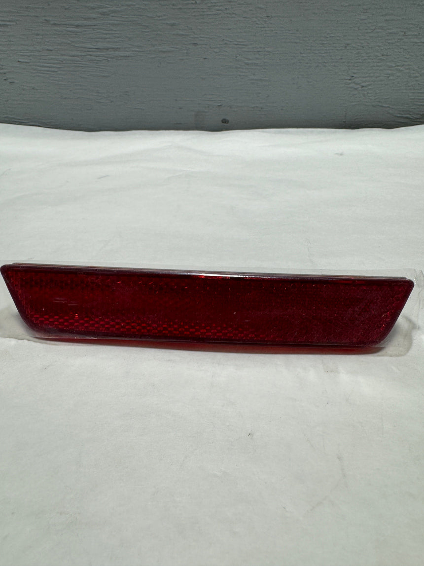 2019-2023 Chevrolet Blazer Reflector Lamp Lower Passenger Side OEM