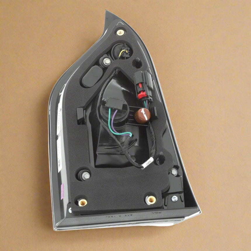 2019-2023 Jeep Cherokee Driver Side Tail Light On Lift Gate OEM