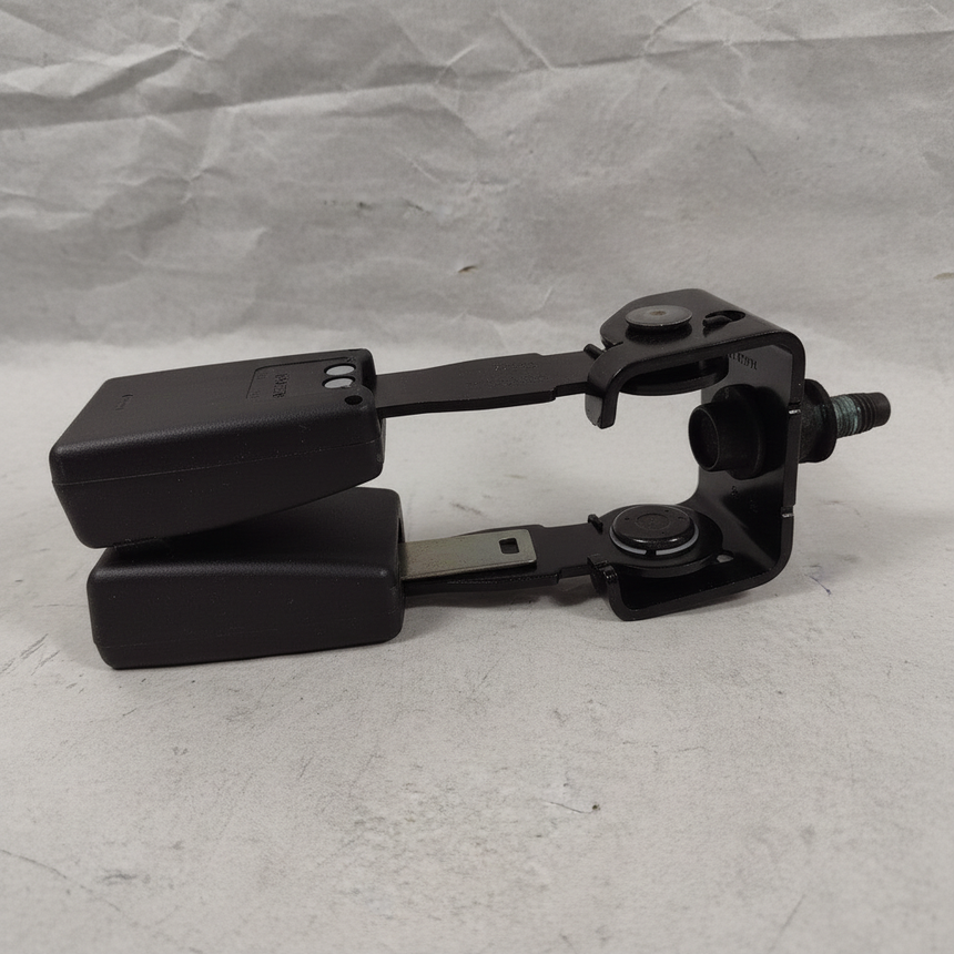 2019-2025 Silverado Sierra Rear 2nd Row Passenger Side Seat Belt Buckle OEM