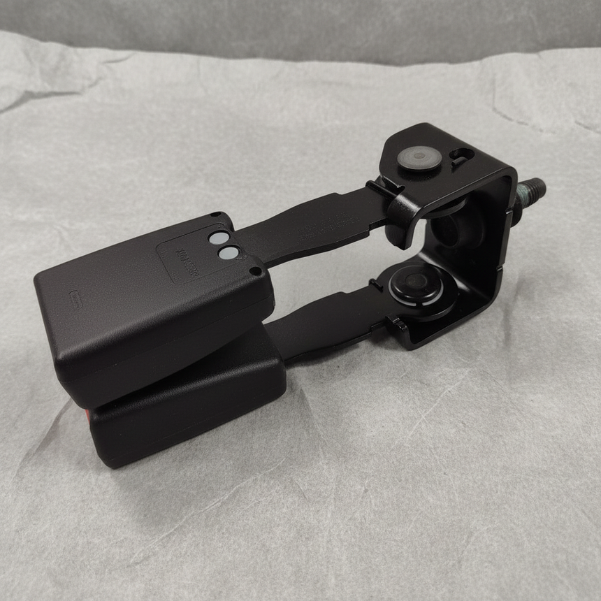 2019-2025 Silverado Sierra Rear 2nd Row Passenger Side Seat Belt Buckle OEM