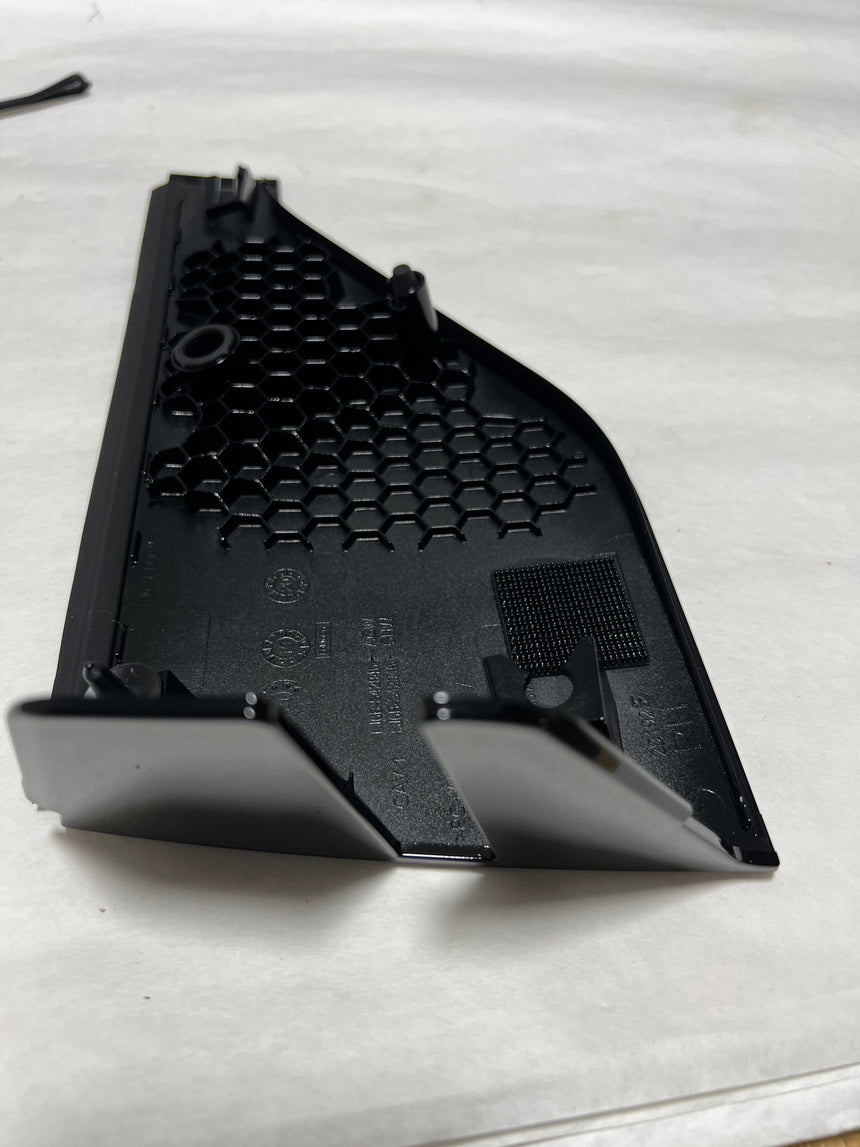 2020-2024 Ford Escape Panoramic Roof Passenger Side Roof Drip Molding Hinge Cap