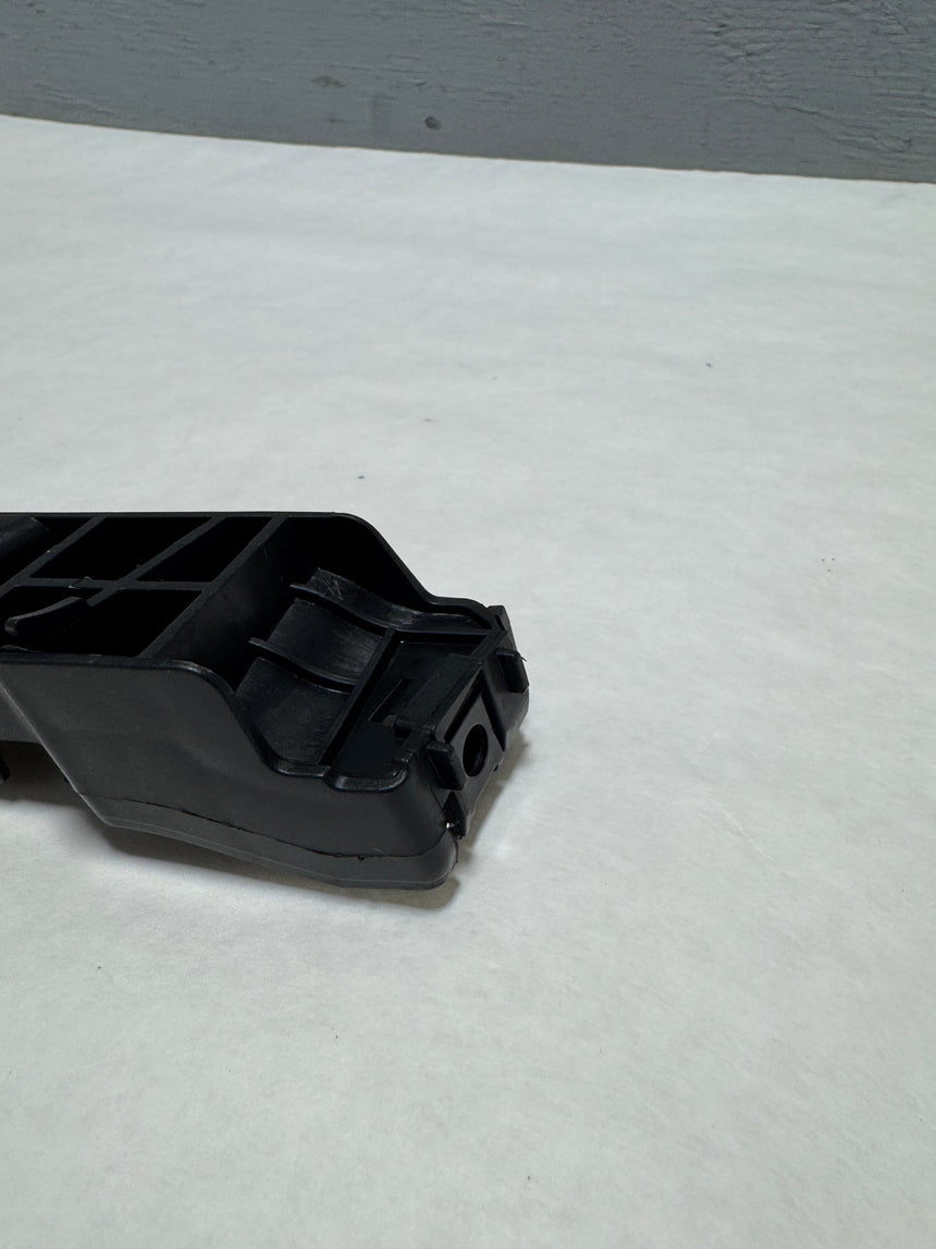 2020-2022 Kia Niro Driver Side Rear Bumper Side Bracket OEM