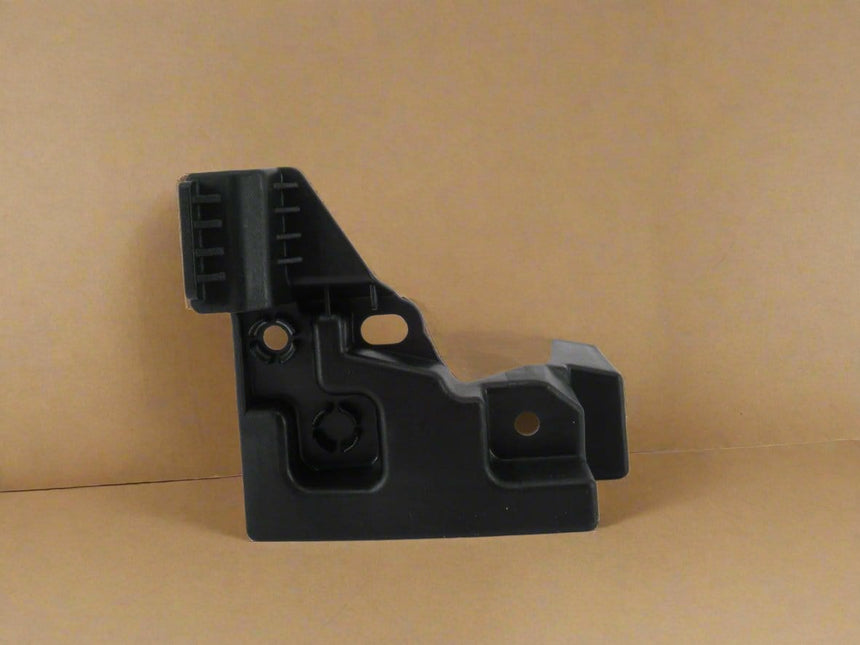 2020-2022 Kia Telluride Driver Side Front Bumper End Bracket OEM