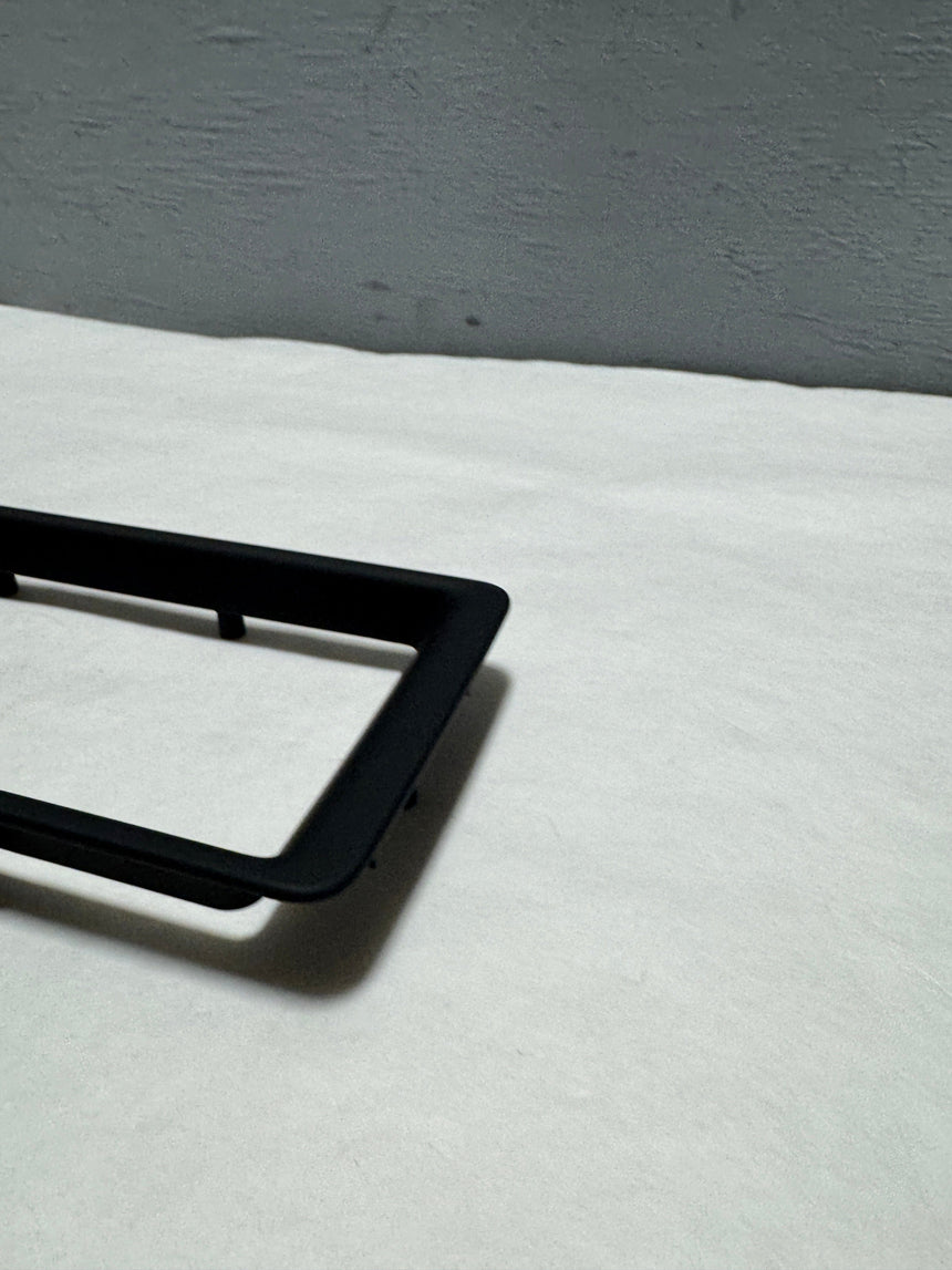 2020 -2023 Silverado Sierra Black Front Floor Console Armrest Stowage Tray Bezel Trim OEM