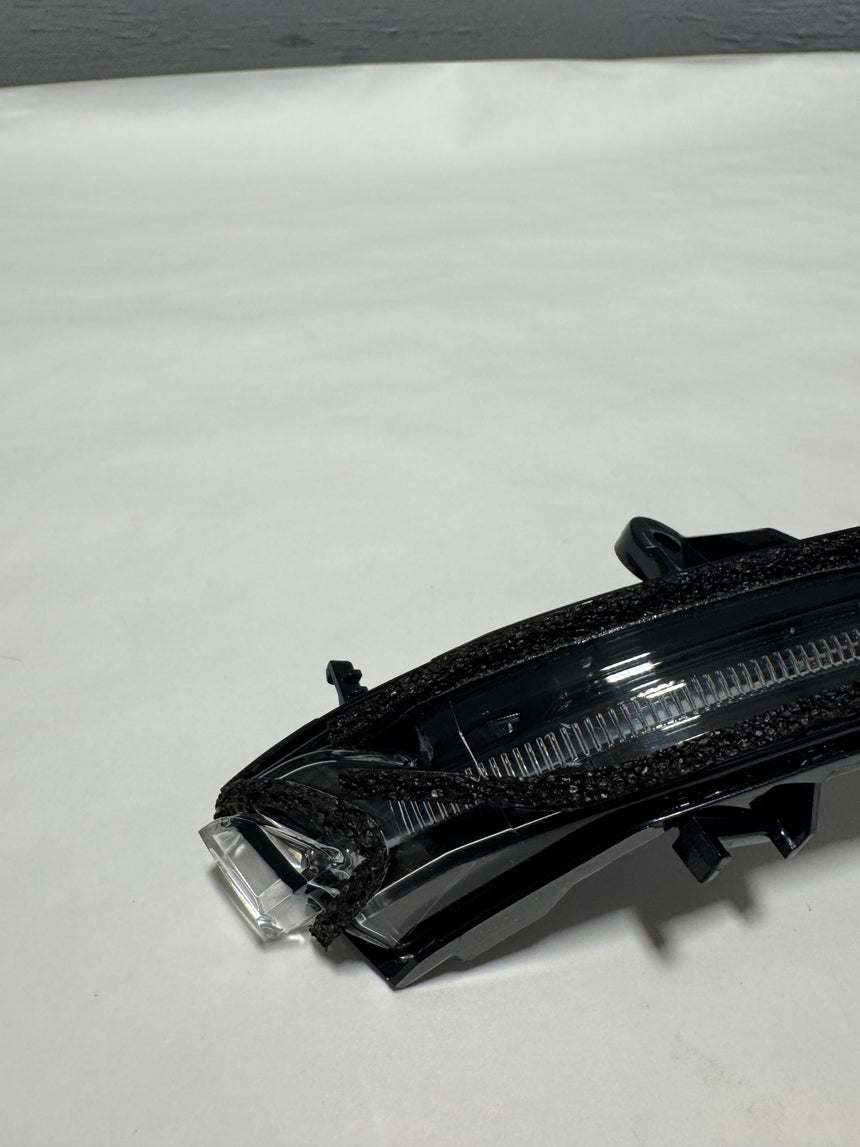 2020-2025 Mazda CX-30 Front Passenger Side Turn Signal Light OEM