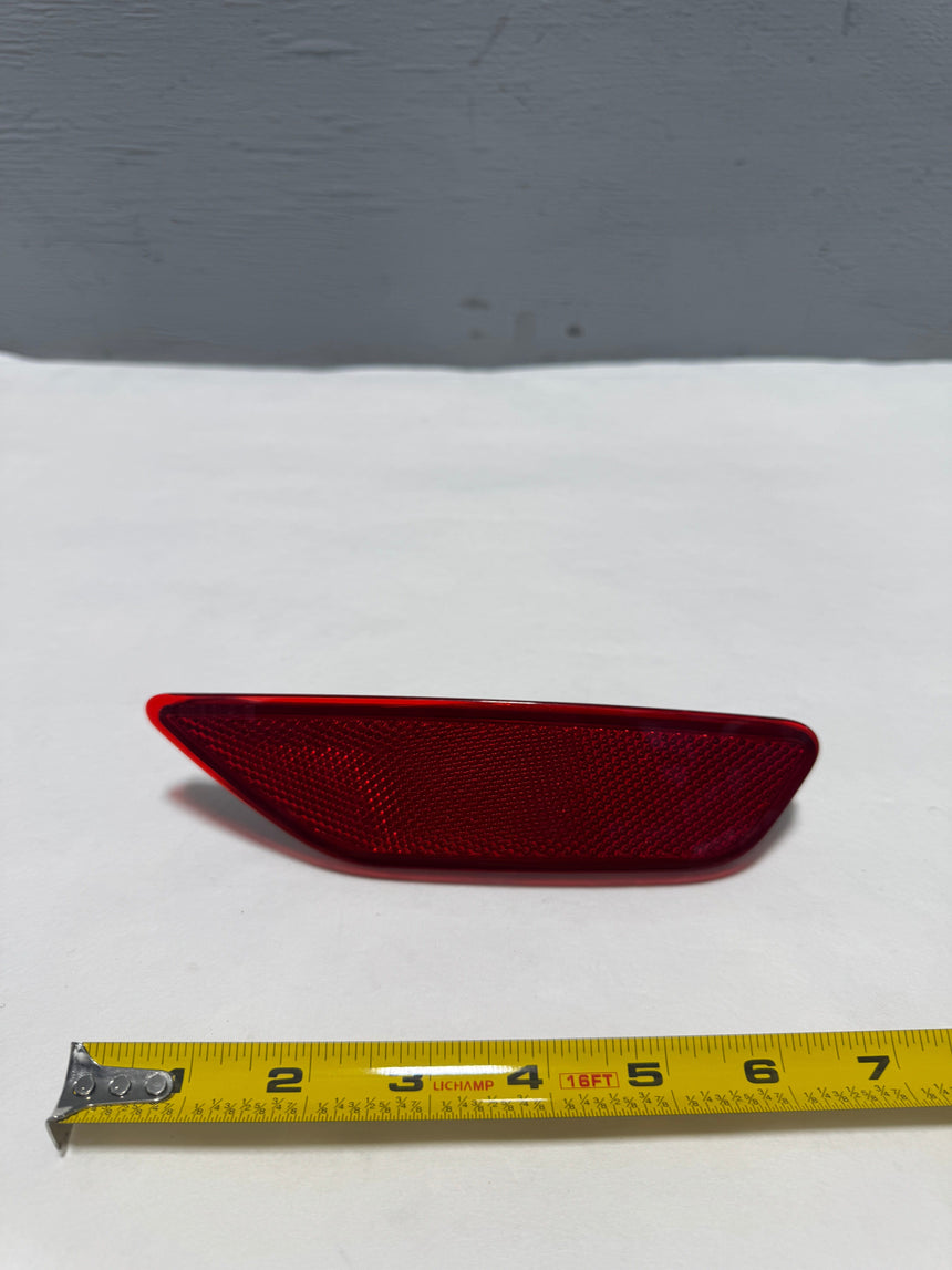 2021-2023 Buick Envision Passenger Side Rear Bumper Red Reflector OEM New