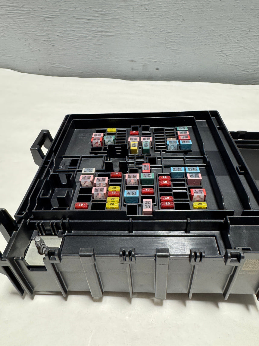 OEM Loaded Fuse Box for 2021-2025 Ford E-350 Van 7.3L Gas