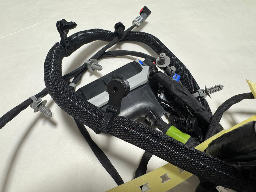 2021-2024 GMC Yukon SLT or Denali Front Object Alarm Sensor Wiring Harness OEM