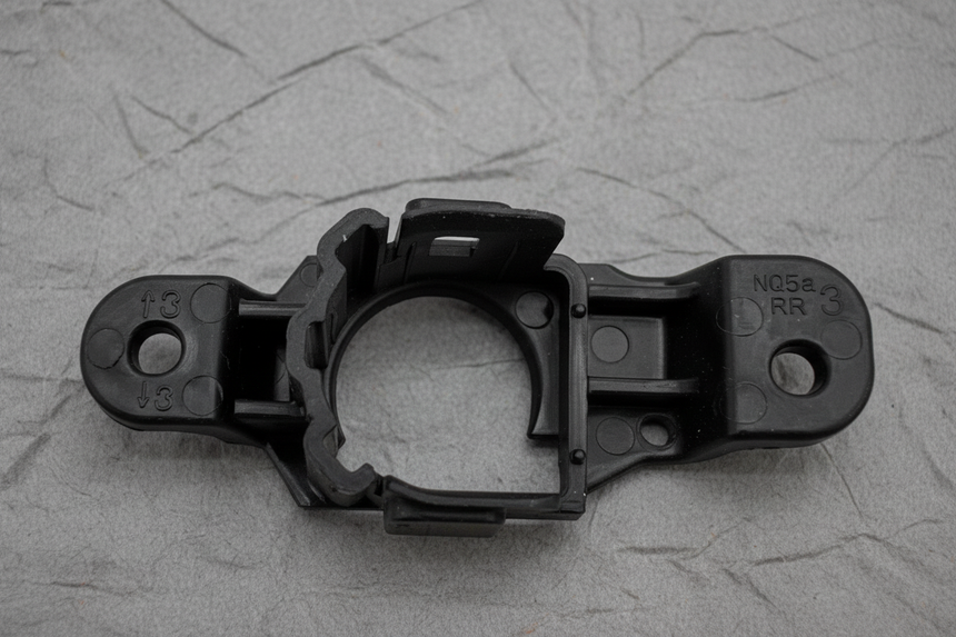 2023-2025 Kia Sportage Passenger Side Rear Inner Parking Aid Sensor Bracket OEM
