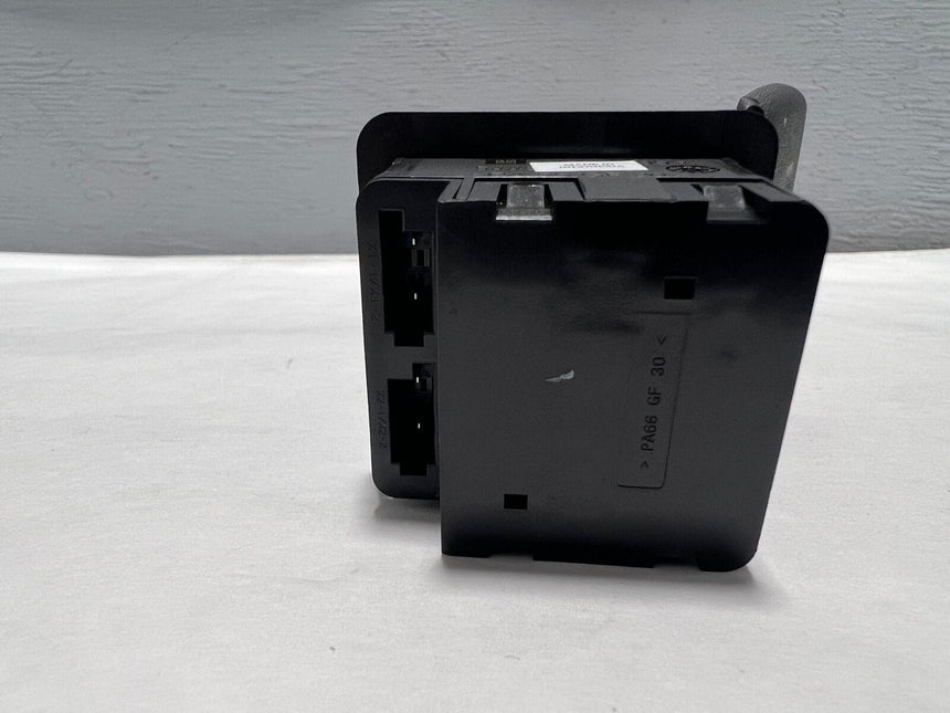 2014-2020 Silverado Sierra Tahoe Yukon Dash 12 Volt Accessory Power Outlet