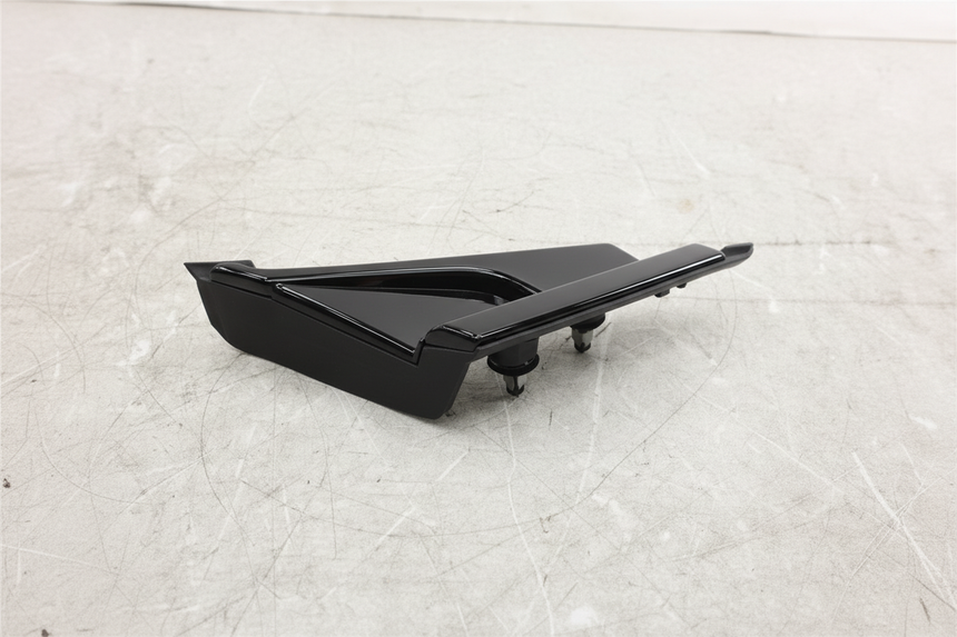 2020-2025 Cadillac XT6 Sport OEM Front Passenger Fender Corner Molding