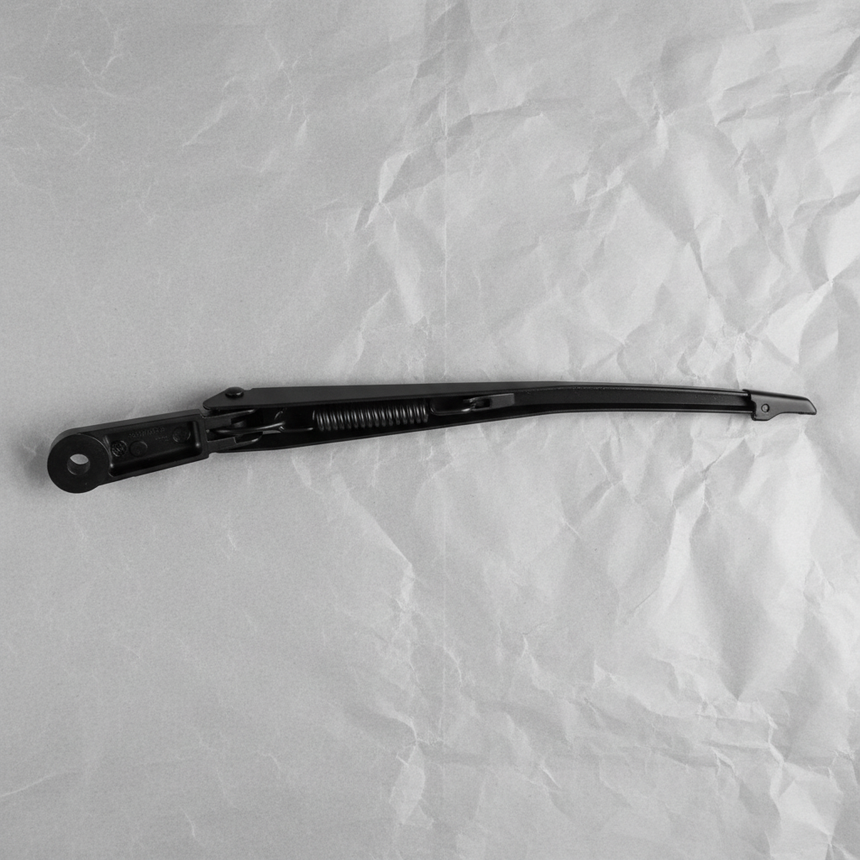 Genuine 1998-2010 Volkswagen Beetle Front Passenger Side Wiper Arm OEM - Full View Third Angle