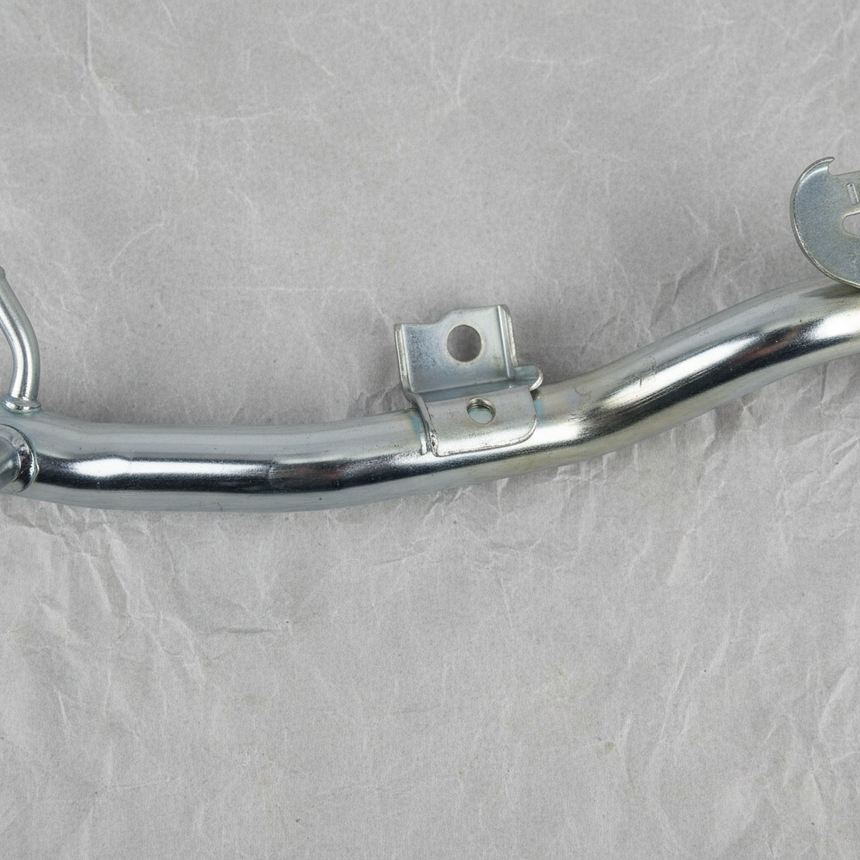 2007-2011 Nissan Altima Hybrid 2.5L Water Pipe - Middle Detail