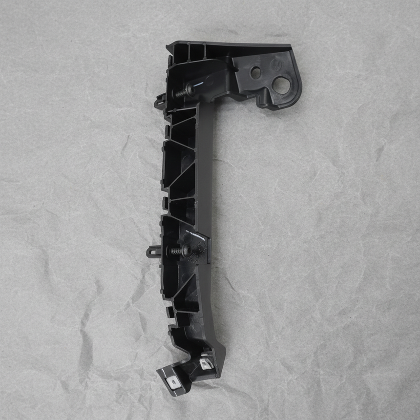 2020-2025 Cadillac XT6 OEM Passenger Side Front Bumper Cover Guide Bracket - Middle Macro
