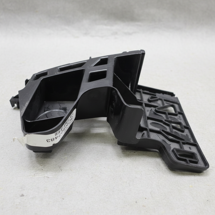2018-2020 Volkswagen Atlas Rear Driver Side Bumper Cover Bracket OEM - Middle Detail