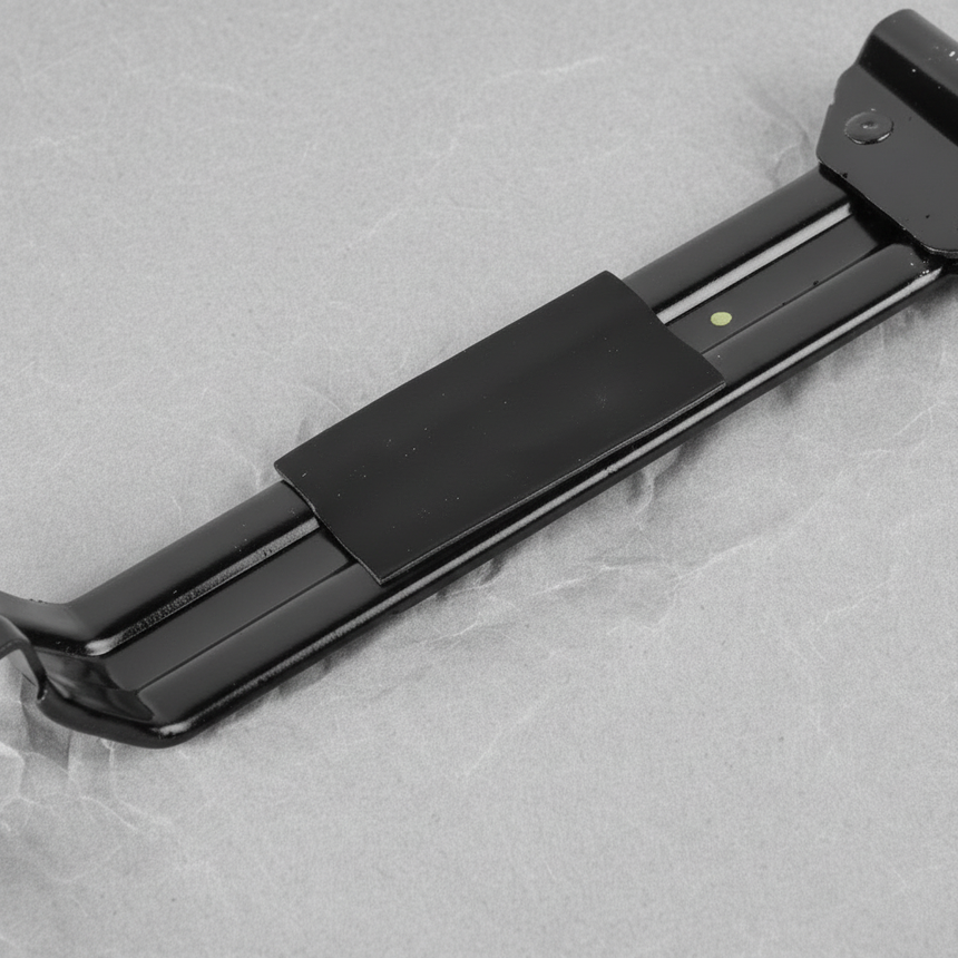 OEM GM Battery Hold Down Strap - Middle Detail