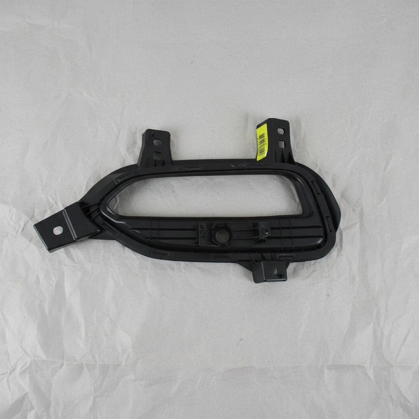 2019-2020 Kia Sorento Genuine OEM Passenger Side Rear Hole Cover - Full View 2