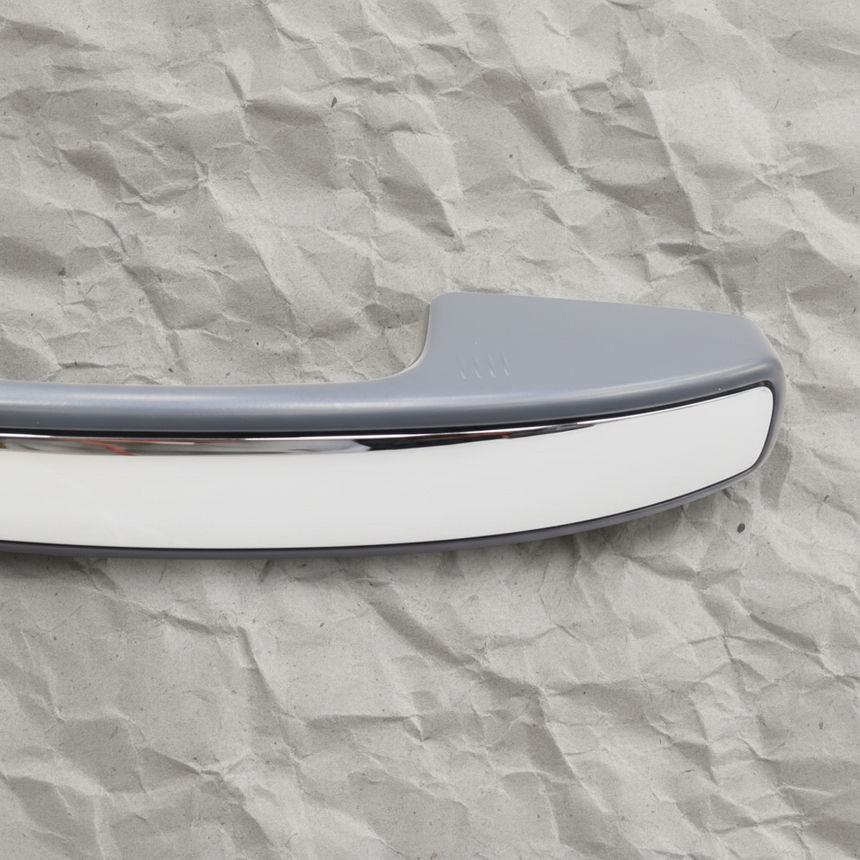 Ford Expedition Door Handle - Bottom Detail