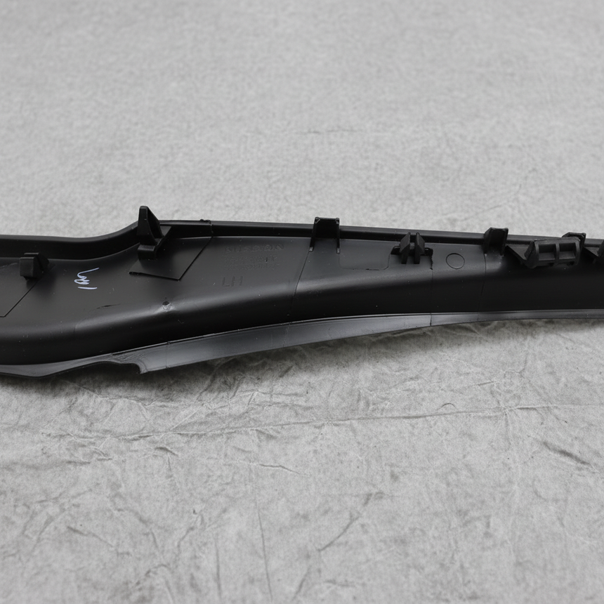 2019-24 Nissan Titan Driver Side OEM Fender Molding - Top Detail 2