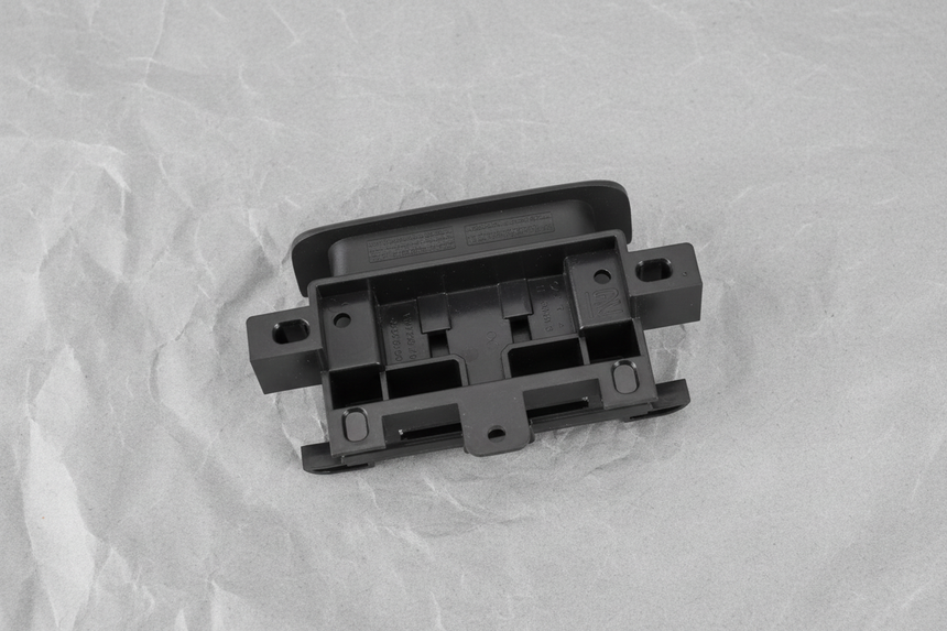 2024-2025 Silverado Sierra Genuine GM Center Console Latch OEM