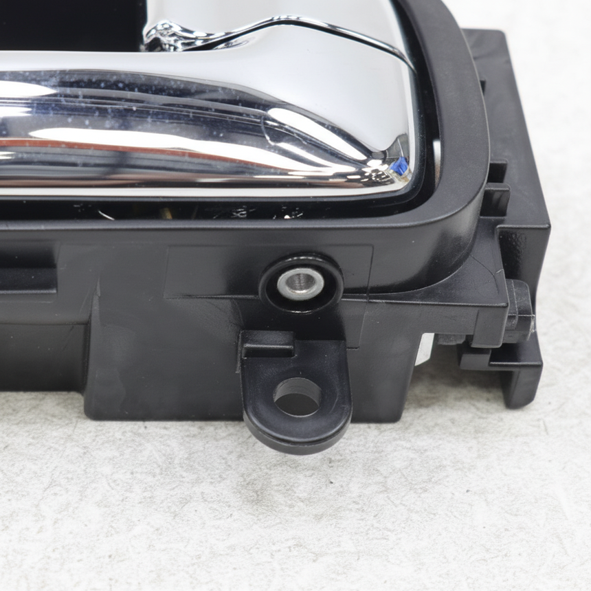 2008-2015 Nissan Rogue Rogue Select Passenger Side OEM Door Handle
