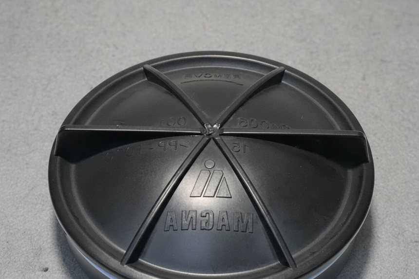 2015-2020 Tahoe Yukon (1) Headlight Bulb Access Cover OEM