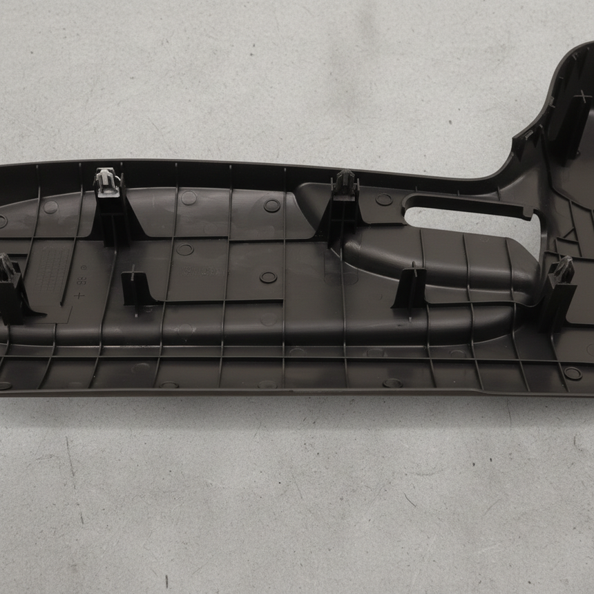 Nissan Seat Side Trim Middle Detail 2