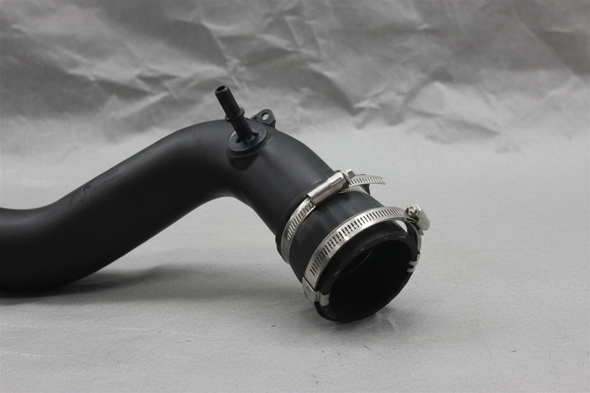 Intercooler Outlet Pipe - Middle Detail Angle 2