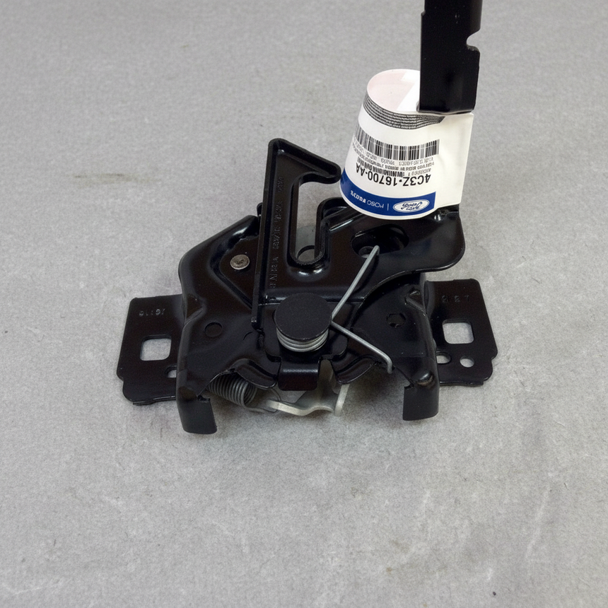 1999-2007 Ford F-250 F-350 F-450 F-550 Super Duty Hood Latch OEM