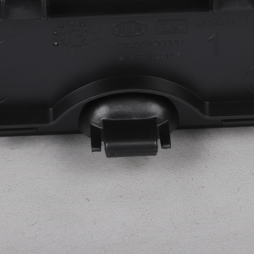 Kia Sorento Tail Gate Handle Cover Bottom Detail 2