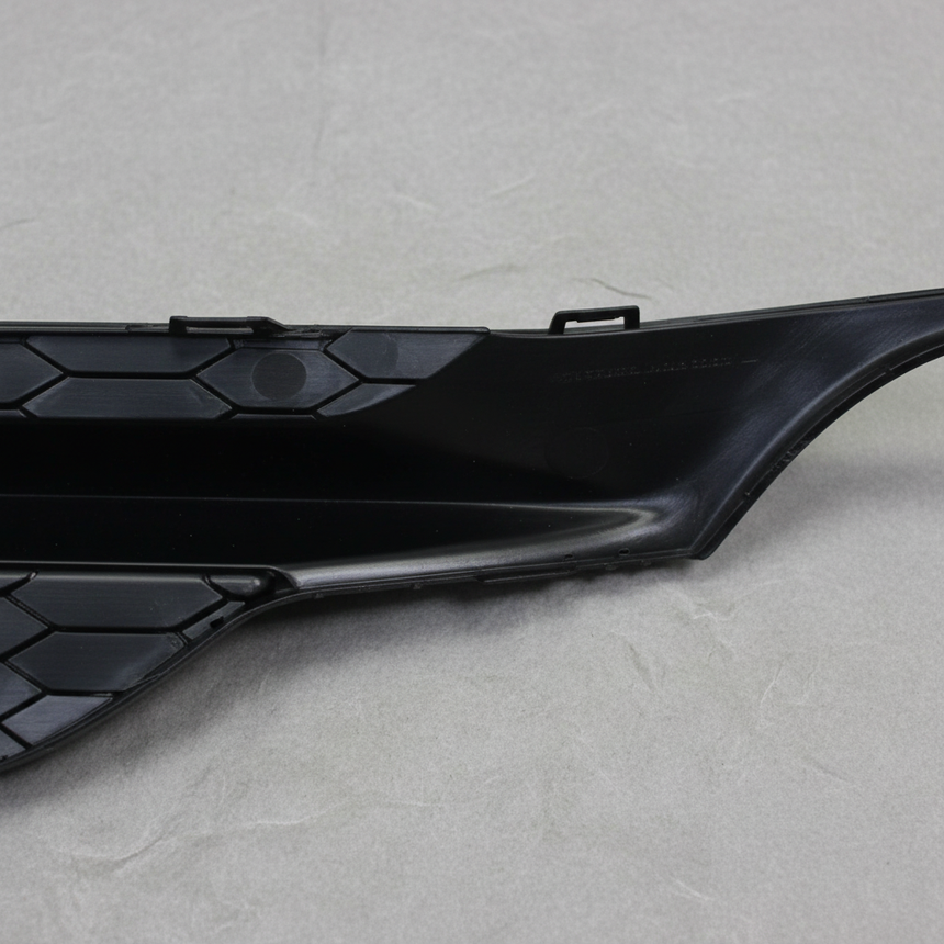 2016-2017 Honda Accord 4dr LX Passenger Front Fog Light Cover OEM