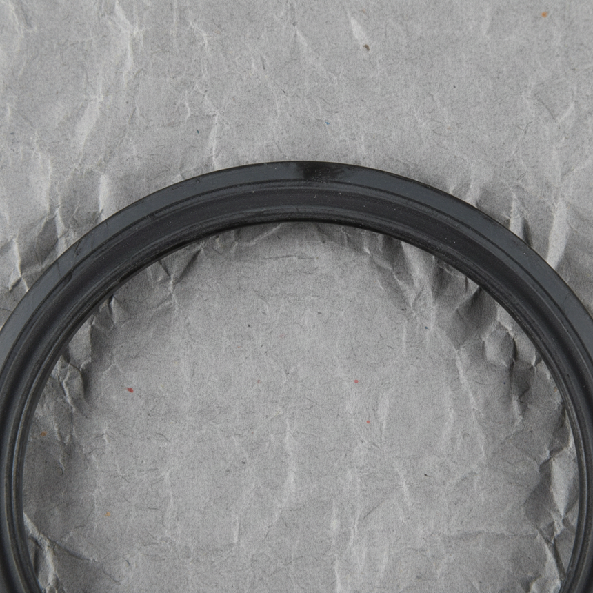 2004-2008 VW Touareg 4.9L 5.0L OEM Engine Coolant Outlet Gasket