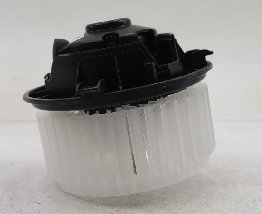 2013-2022 Buick Encore Chevrolet Trax HVAC Blower Motor With Wheel OEM
