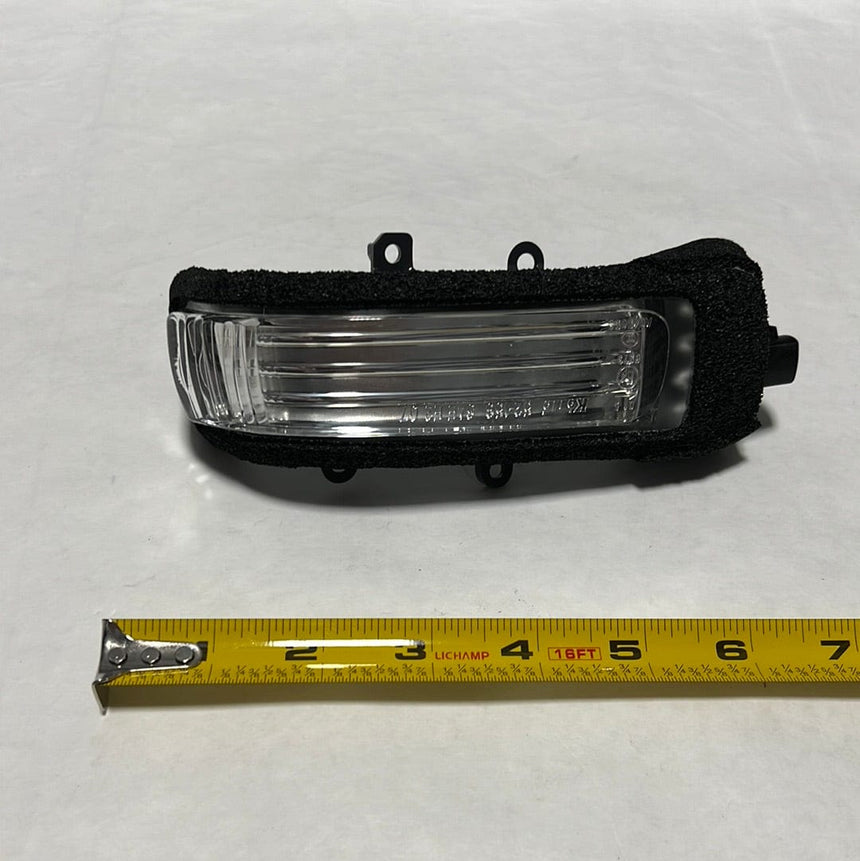 2013-2020 Toyota Sienna Passenger Side Mirror Turn Signal Lamp OEM